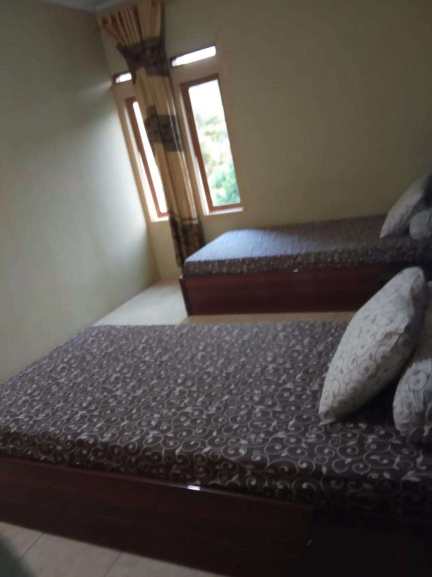 Villa Putih سيساروا المظهر الخارجي الصورة