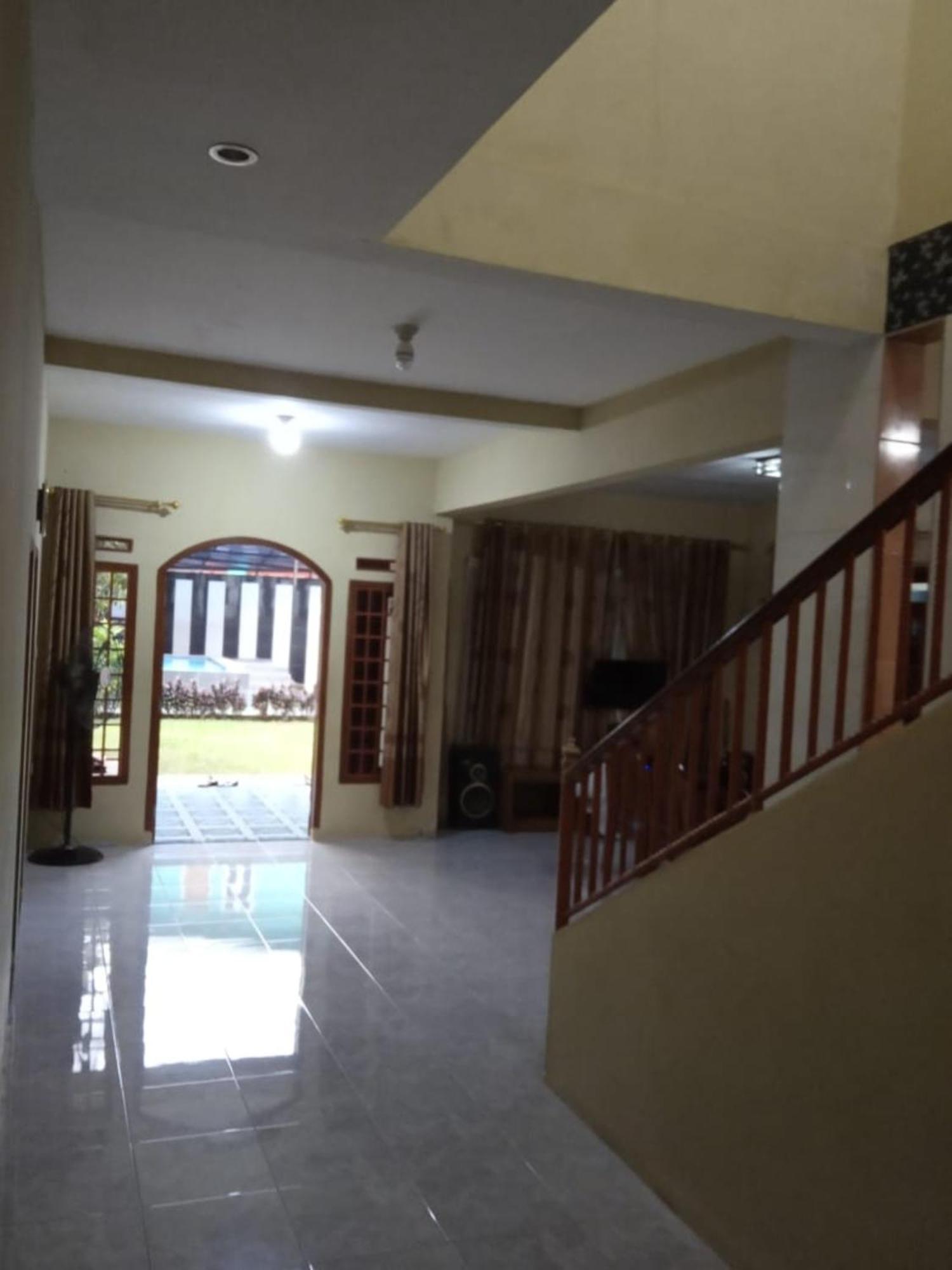 Villa Putih سيساروا المظهر الخارجي الصورة